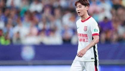 韦世豪生涯第二次中超赛季进球上双，第一次是2019年的11球