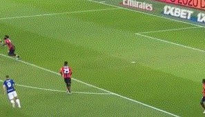 斗球体育直播在线观看-【意甲】恰神头筹 劳塔罗失点 AC米兰中柱1比1国米