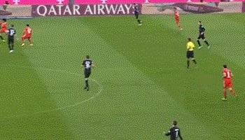 斗球体育直播-【德甲】格纳布里戴帽+造点 穆西亚拉破门 拜仁6比1