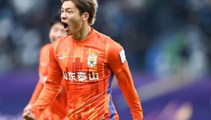 斗球体育直播在线观看-网传23岁鲁能锋霸来到铜梁龙试训，19岁就在亚冠进球，值得期待